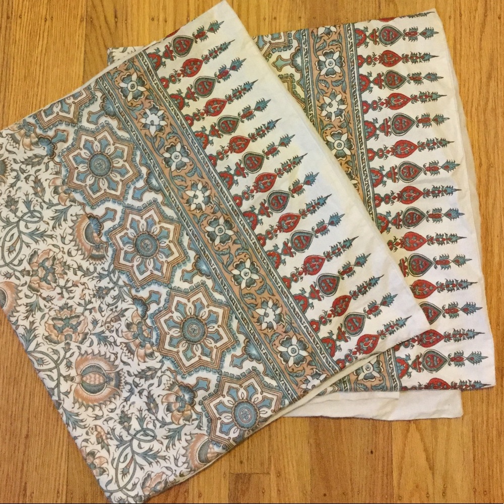 Pottery Barn King Shams (2)